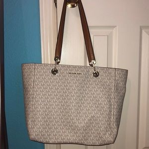 Michael Kors Shoulder Bag